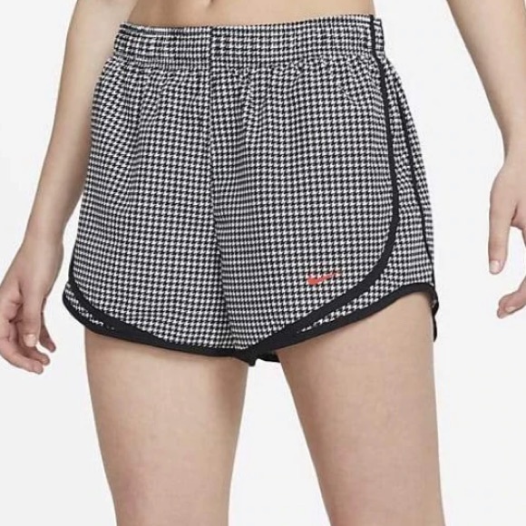 Nike Dri-Fit Shorts - Picture 2 of 6